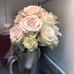 Sausalito Presbyterian Church - Wilted roses for a bridal bouquet! ????