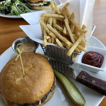 Broadway Grill - burger - American Near Me - Burlingame, California Broadway Grill - burger - American Near Me - Burlingame, California