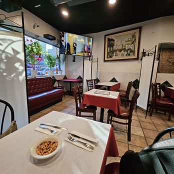 Las Delicias Peruanas - Inside seating - Latin American Near Me - Corona, New York Las Delicias Peruanas - Inside seating - Latin American Near Me - Corona, New York