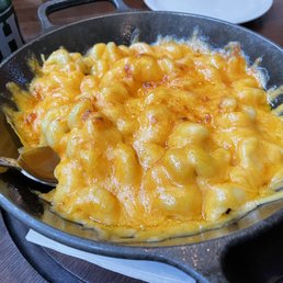 MAC AND CHEESE