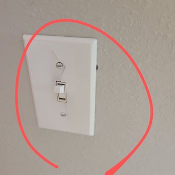 Saint Louis Appliance Outlet - Broke switch plate cover & damage dry wall - Appliances Near Me - St. Louis, Missouri