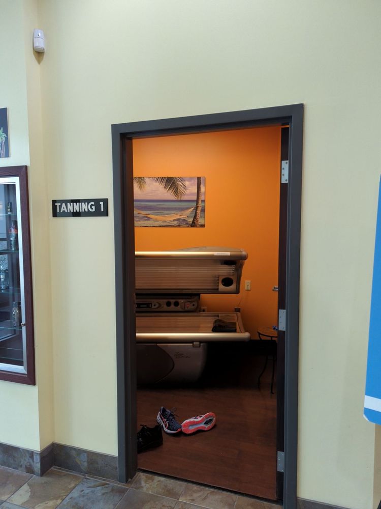 Social spots from Form & Fitness Health Club