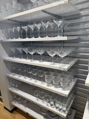 Crate & Barrel by null