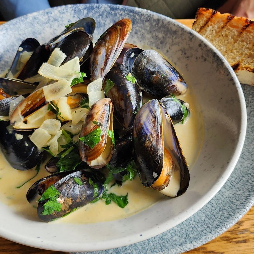 Boatshed Restaurant - Drunken muscles - Bistros Near Me - Stornoway, ELS Boatshed Restaurant - Drunken muscles - Bistros Near Me - Stornoway, ELS