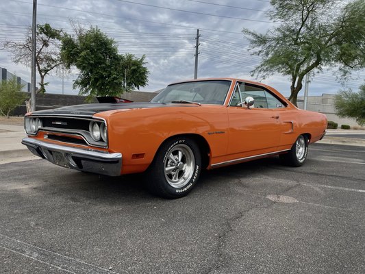 Lindsay's Auto Service