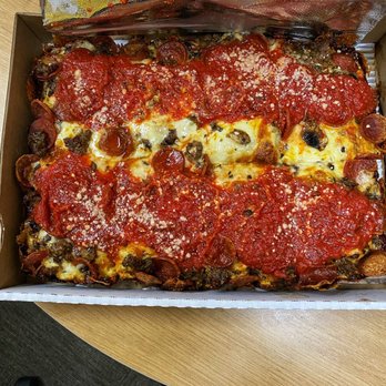 Futuro - Pizza Near Me - Indianapolis, Indiana
