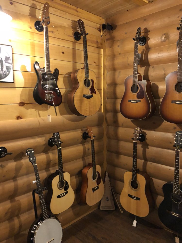 Roots Music Shop Logo