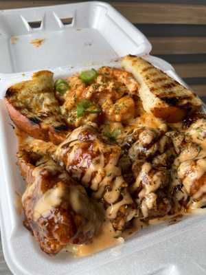 Dav’s Hotspot Restaurant + Lounge by null