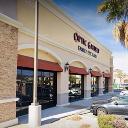 Optic Gallery - This is the exterior view of this eyecare practice - plenty of parking too !!