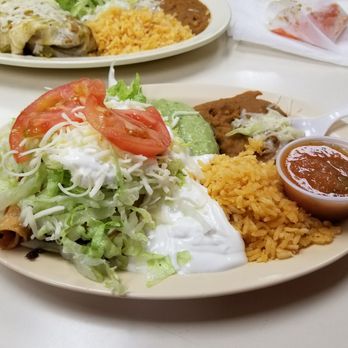 Taqueria Los Altos - Mexican Near Me - Bell Gardens, California