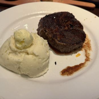 LongHorn Steakhouse - Flo's Filet Mashed Potatoes - Steakhouses Near Me - Fort Collins, Colorado LongHorn Steakhouse - Flo's Filet Mashed Potatoes - Steakhouses Near Me - Fort Collins, Colorado