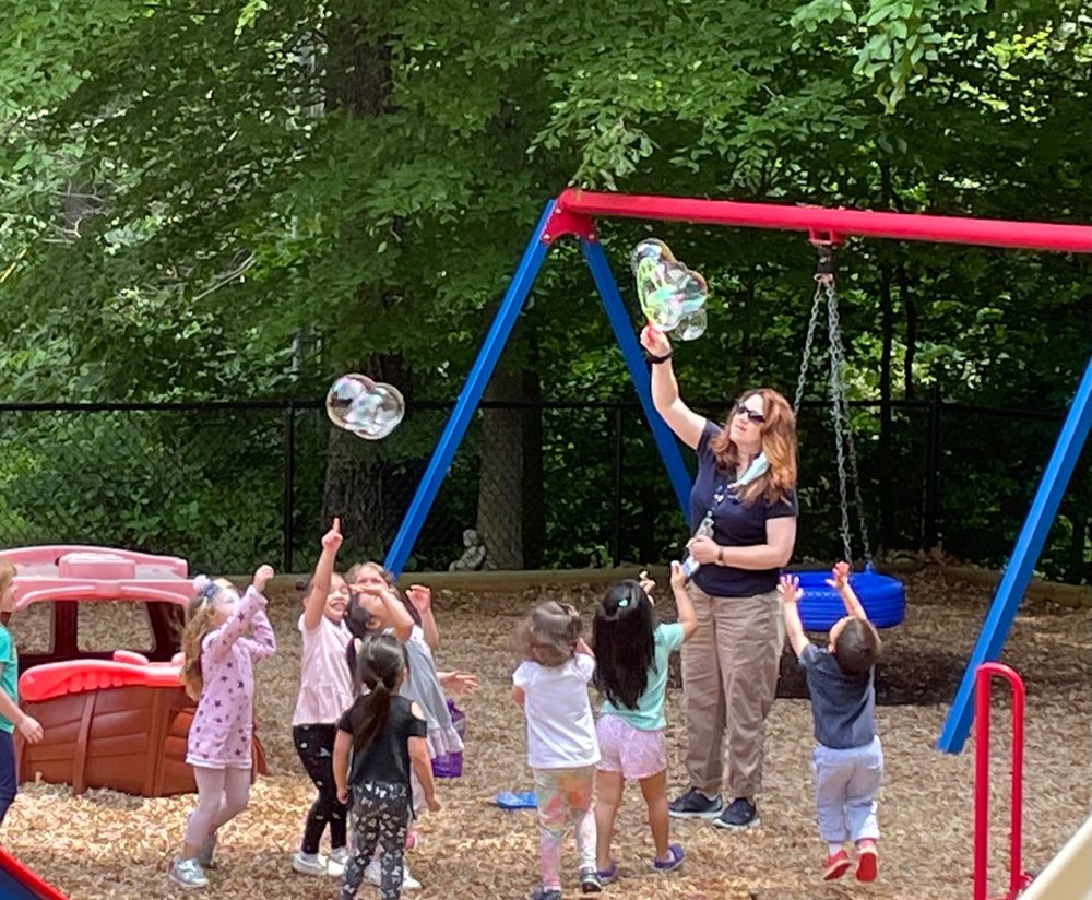 Parkwood WEE Center Preschool - childcare center in Annandale, VA