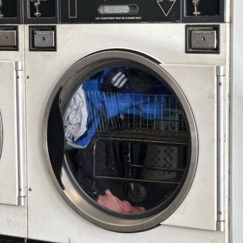 Coin Laundry USA - Dryer. $0.25 per 5 minute increments. - Laundromat Near Me - St. Petersburg, Florida Coin Laundry USA - Dryer. $0.25 per 5 minute increments. - Laundromat Near Me - St. Petersburg, Florida