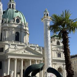 Karlsplatz - Karlskirche
