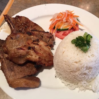 Pho Mi 289 - Grilled pork and chicken with Brocken rice. Liked! - Vietnamese Near Me - Mississauga, Ontario Pho Mi 289 - Grilled pork and chicken with Brocken rice. Liked! - Vietnamese Near Me - Mississauga, Ontario