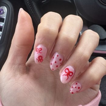 GLO Nail Bar - Nail Salons Near Me - Costa Mesa, California