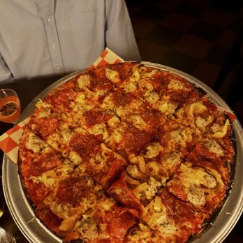 La Merna - Build your own Pizza with pepperoni, Banana peppers, and sausage - Pizza Near Me - Washington, DC, District of Columbia