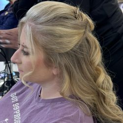U Beauty Bar - Make up and hairstyles