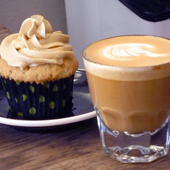 Farley's East - The cuba libre cupcake (good), and a Gibraltar (also good). - Coffee & Tea Near Me - Oakland, California