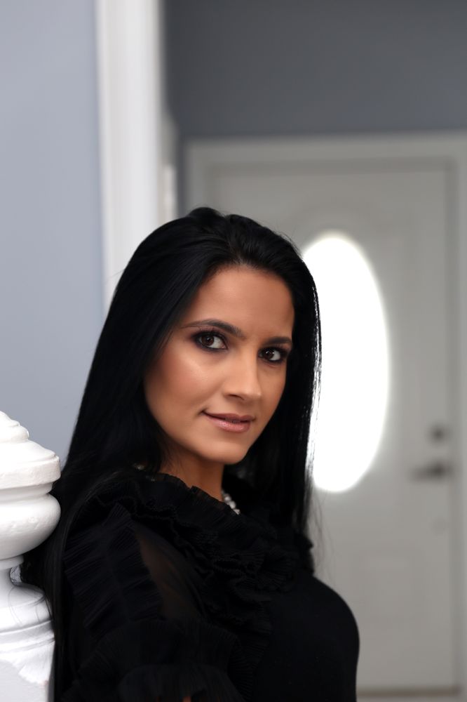 Natalie Z Artistry Logo