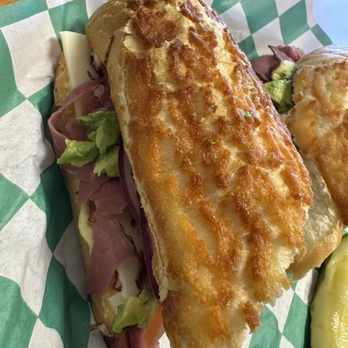 Erik's DeliCafe of Folsom - Delis Near Me - Folsom, California