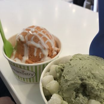 Creamistry - Matcha Tea with Mochi and Thai Tea with a thinnn drizzle of of marshmallow cream. - Desserts Near Me - Bakersfield, California Creamistry - Matcha Tea with Mochi and Thai Tea with a thinnn drizzle of of marshmallow cream. - Desserts Near Me - Bakersfield, California