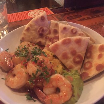 Lola's Lounge - Ignore the pita bread and you have barely anything - Spanish Near Me - Sacramento, California