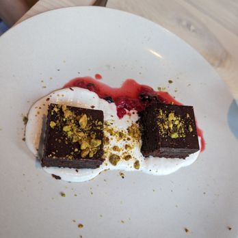 Graffiti Raw - Chocolate tart - Seafood Near Me - Houston, Texas