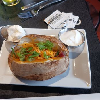 Black Rock Bar & Grill - Bars Near Me - Beavercreek, Ohio