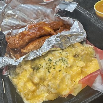 Chef Nem Kitchen To Go - Signature drippy tenders and specialty fries - New American Near Me - Cincinnati, Ohio