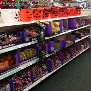 Dollar Tree - Halloween candy - Discount Store Near Me - Fillmore, California