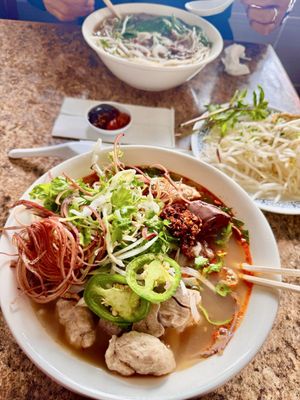 Hoang Lan Restaurant by null