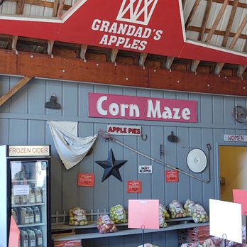 Grandad's Apples - Corn Maze for the Kids - Attraction Farms Near Me - Hendersonville, North Carolina Grandad's Apples - Corn Maze for the Kids - Attraction Farms Near Me - Hendersonville, North Carolina