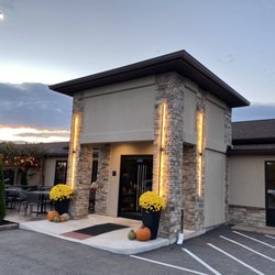 Vernon's Cafe - Restaurant entrance