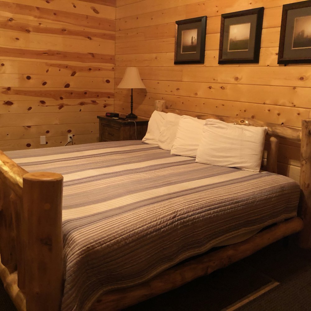 Bryce Valley Lodging - Cabin interior- king bed - Hotels Near Me - Tropic, Utah Bryce Valley Lodging - Cabin interior- king bed - Hotels Near Me - Tropic, Utah