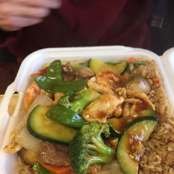 Chen's Garden - Triple delicacy - Chinese Near Me - Leesburg, Virginia