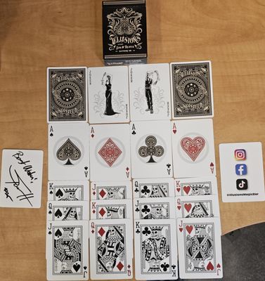 Illusions Bar & Theater by null