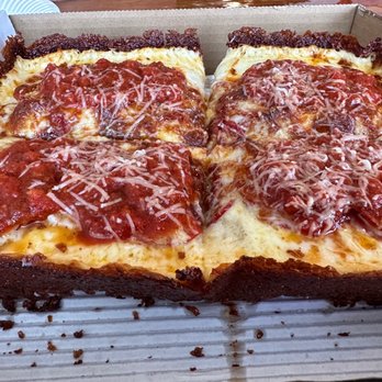 Xtra Cheese - Detroit Pepperoni (8x10) - Pizza Near Me - Whittier, California