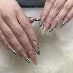 Highland Nails & Spa