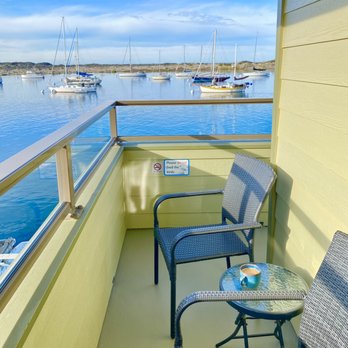 Estero Inn - Balcony which gets wonderful morning sun - Hotels Near Me - Morro Bay, California