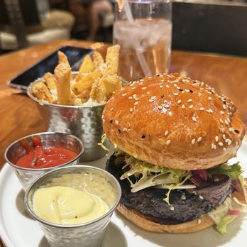 Gordon Ramsay Burger Las Vegas - Burgers Near Me - Las Vegas, Nevada