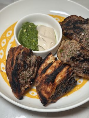 Mama Mezze by null