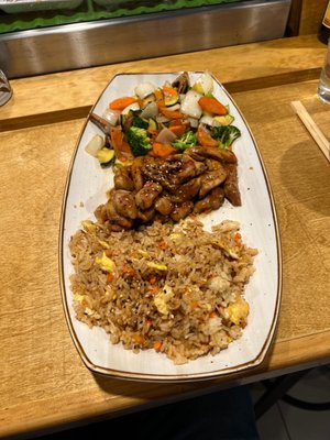 Sushi Maru Japanese Restaurant by null