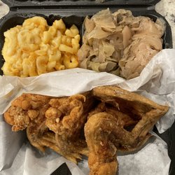 Wings, cabbage, & macaroni & cheese