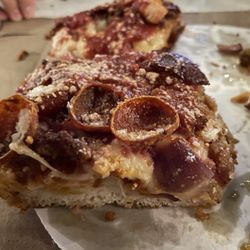 Crunchy crust - supreme pizza