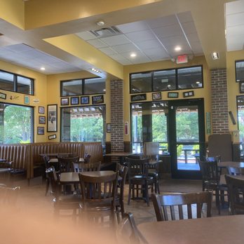 Zaxbys - Dining area - Fast Food Near Me - North Raleigh, North Carolina