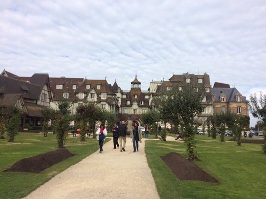 Hotel Barrière Le Normandy Deauville by null