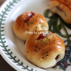 Mini Sausage Bun ($2.15 for a bag of 2)