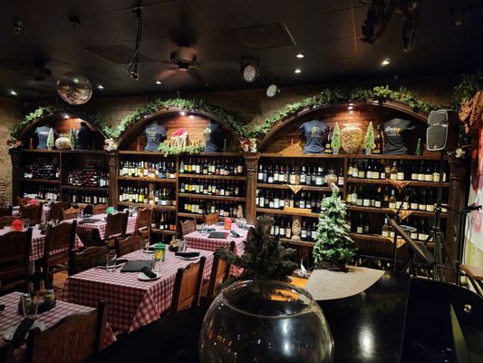 Vincitorio's Restaurant by null