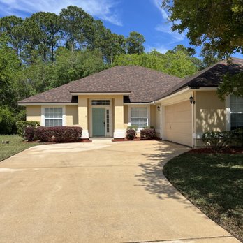 Jax Pro H2O - Driveway after cleaning - Pressure Washers Near Me - Jacksonville, Florida Jax Pro H2O - Driveway after cleaning - Pressure Washers Near Me - Jacksonville, Florida